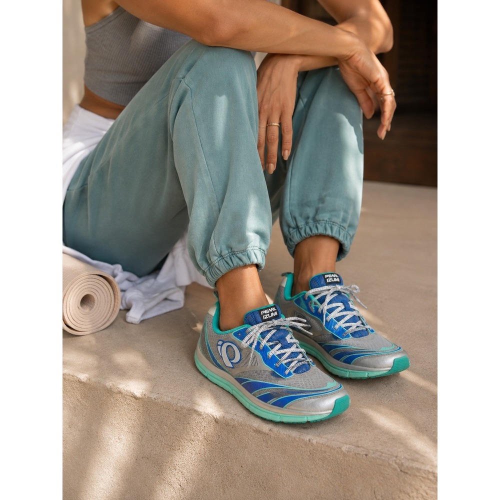 Pearl Izumi EM Road N2 V3 Women's Size 10 Running Shoes Gray Blue Teal Sneakers